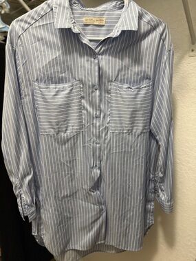 Zara Light Blue and White Striped Button-Down Shirt